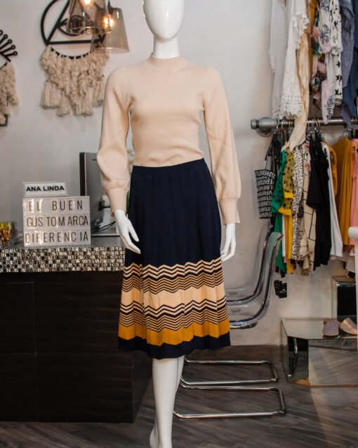 Falda midi tejida