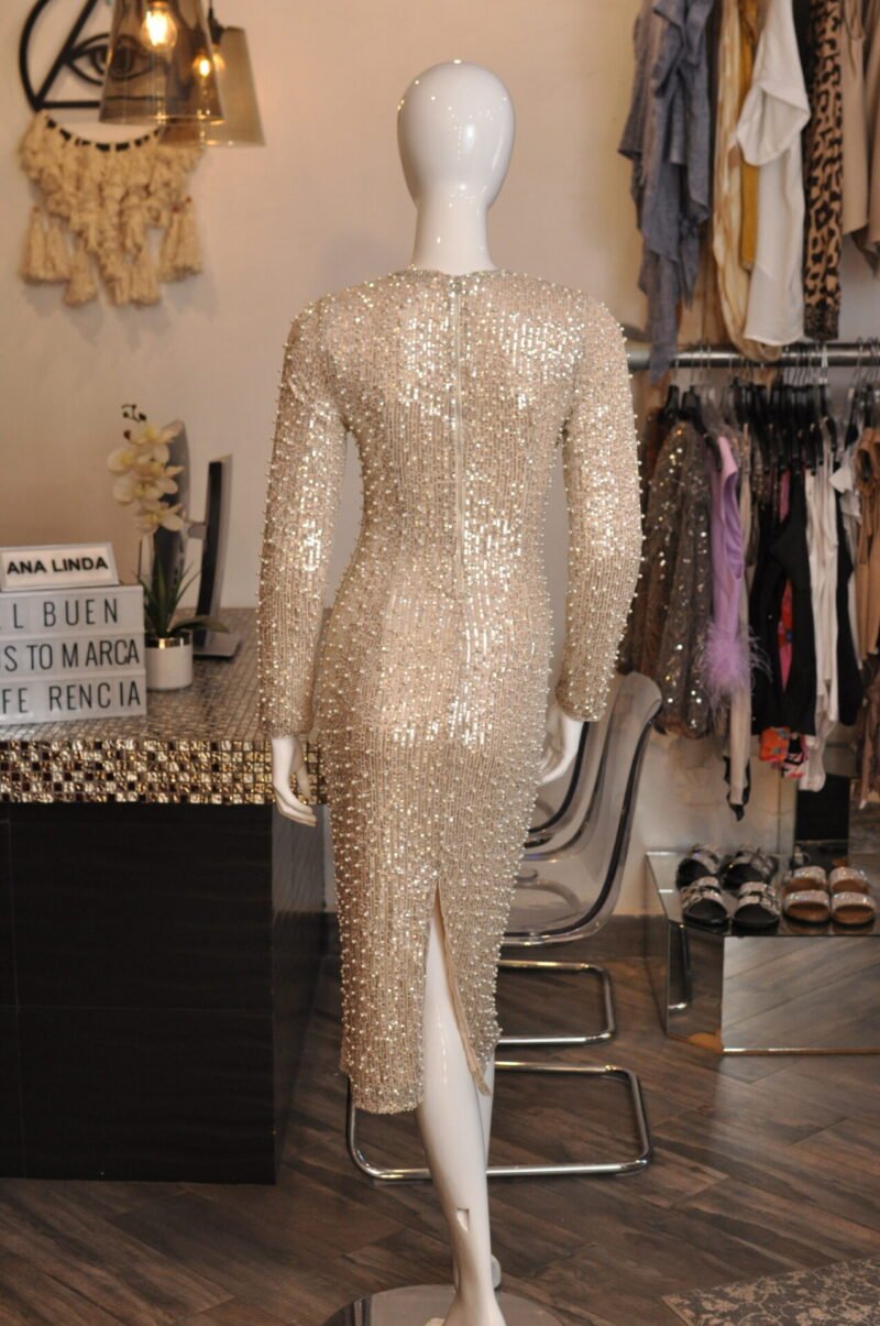 Vestido media pierna lentejuela con perlas - Image 3