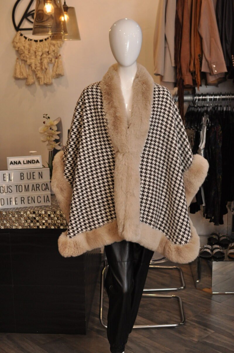 Capa pata de gallo con faux fur cafe