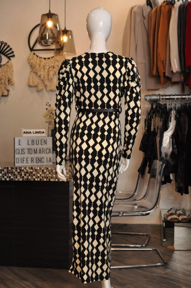 Vestido media pierna drapeado beige y negro - Image 4