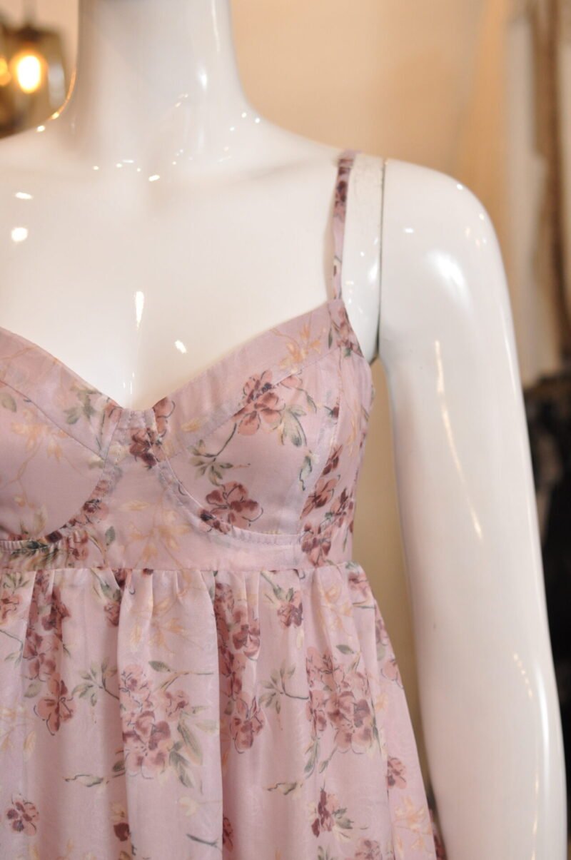 Vestido largo lila con estampado - Image 2