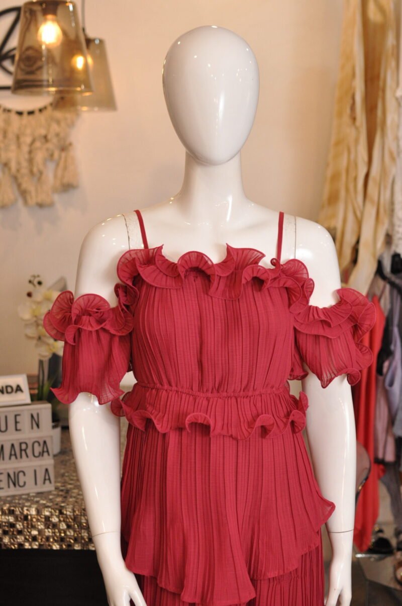 Vestido largo liso de olanes guinda - Image 2