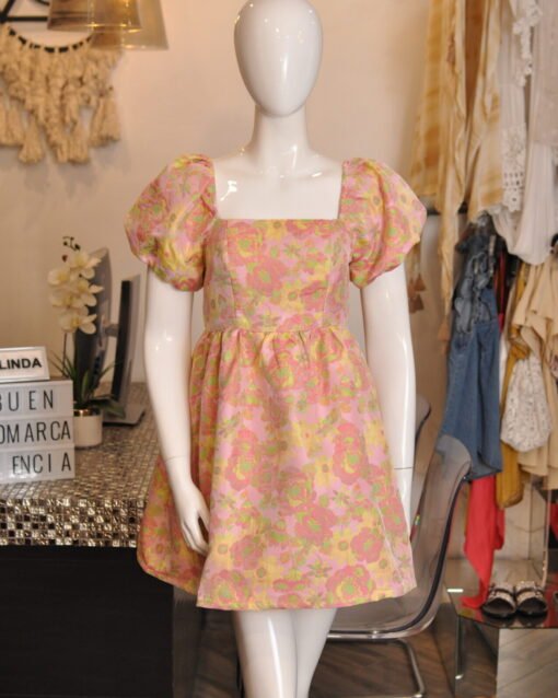 Vestido corto rosa estampado