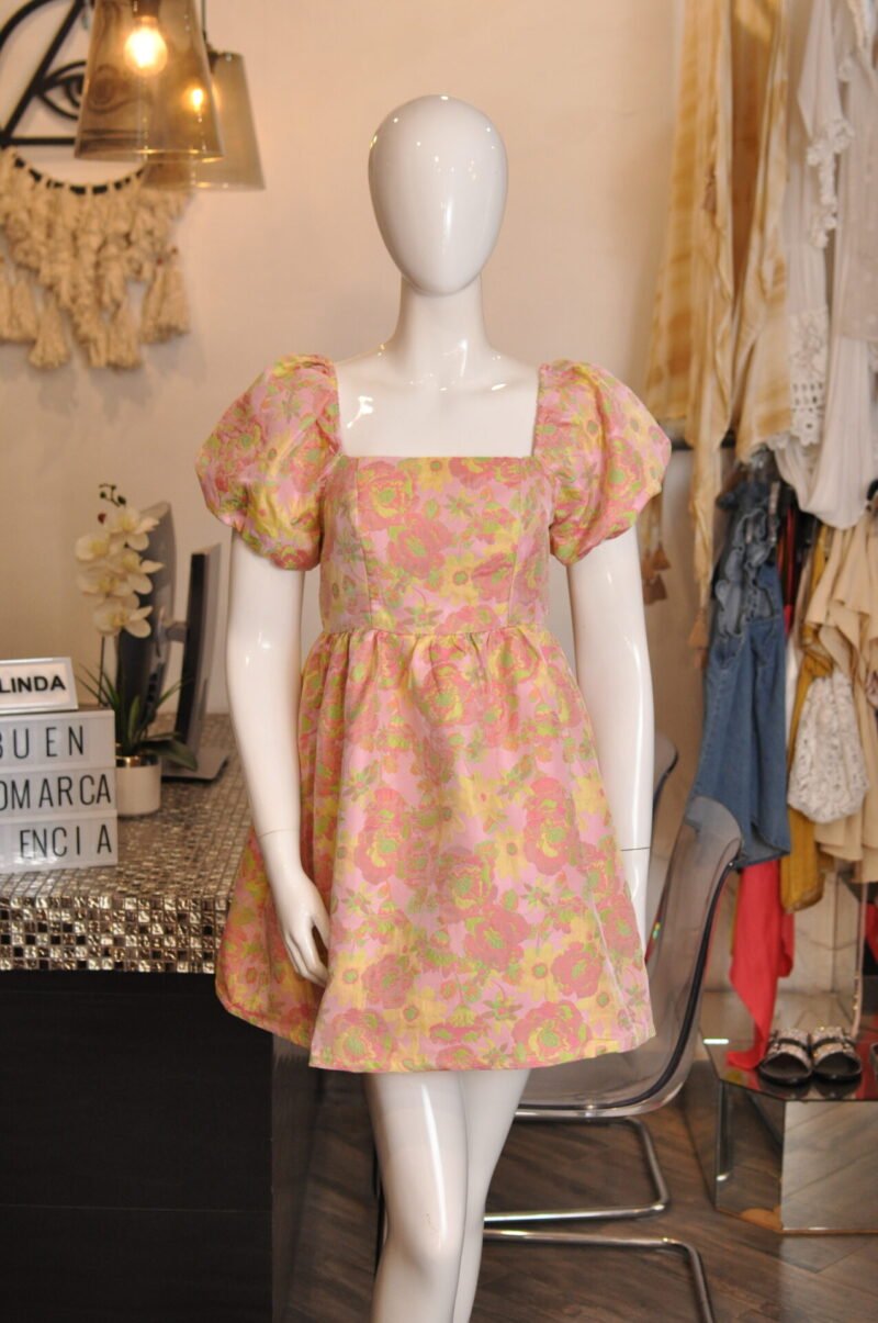 Vestido corto rosa estampado
