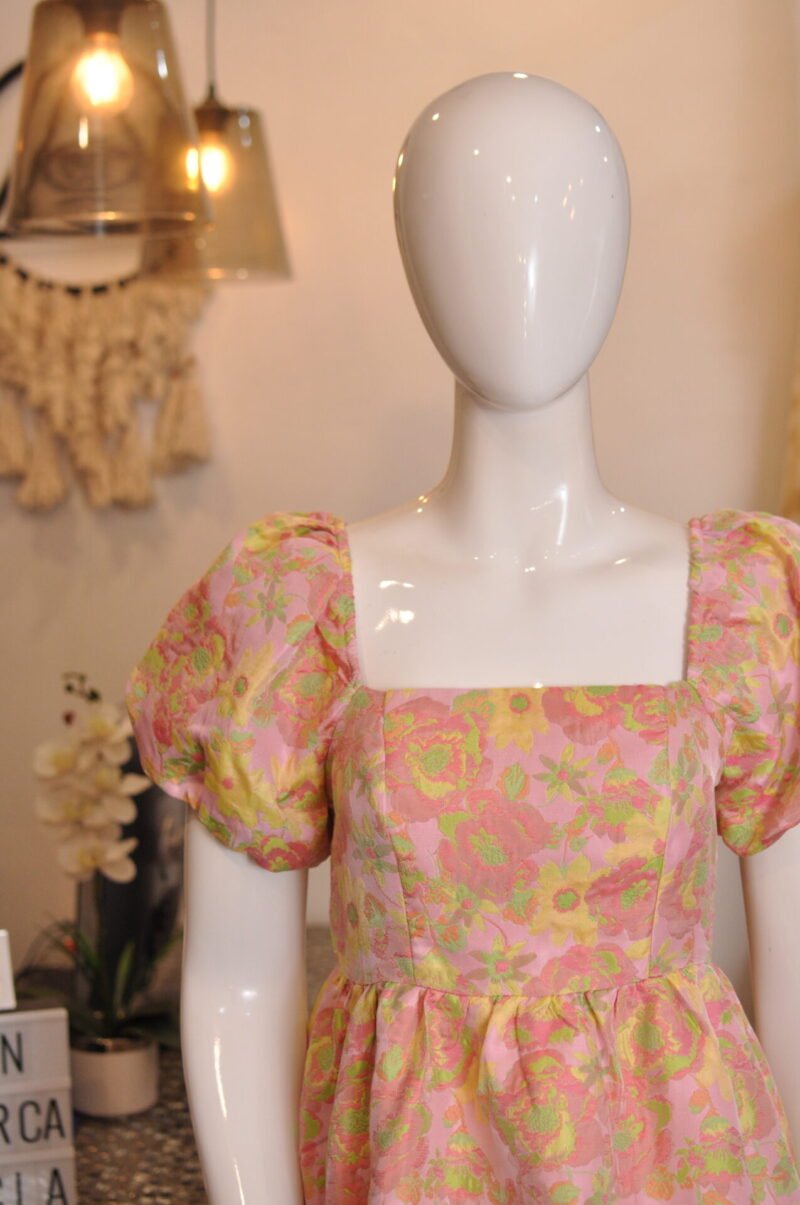 Vestido corto rosa estampado - Image 2