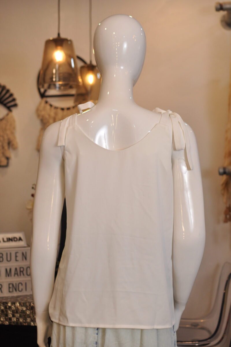 Blusa blanca lisa de tirantes - Image 3