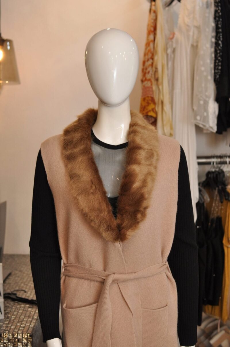 Chaleco largo con faux fur en cuello - Image 2