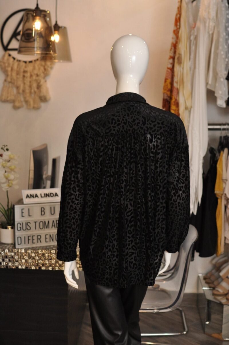 Blusa manga larga terciopelo negra - Image 3