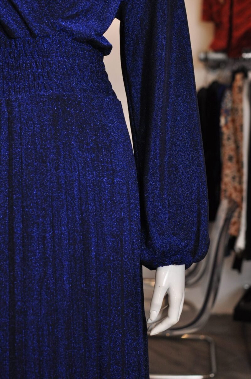 Vestido azul de brillos manga larga - Image 3