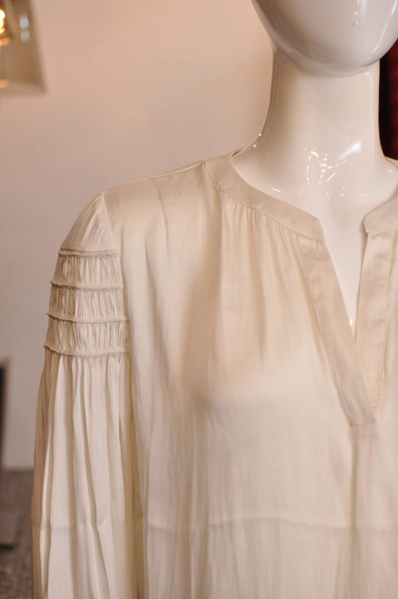 Blusa lisa blanca manga larga - Image 2