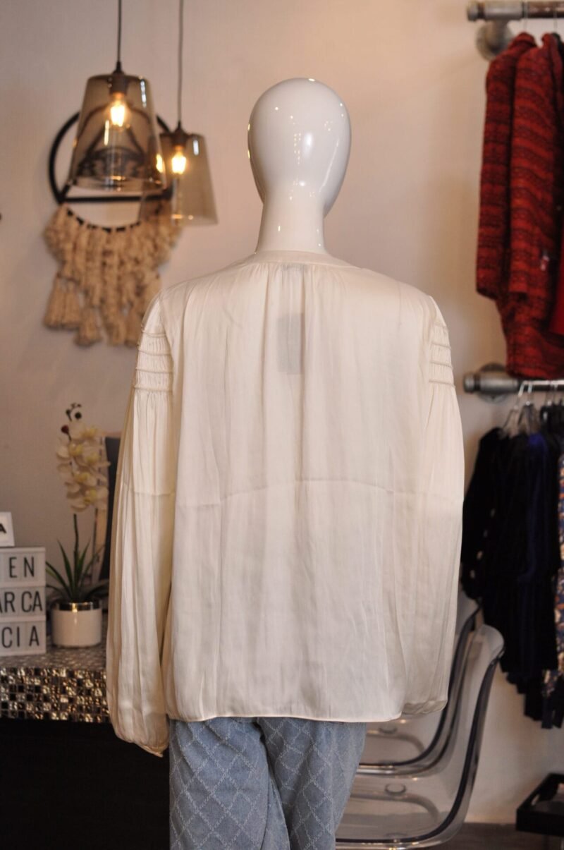 Blusa lisa blanca manga larga - Image 3