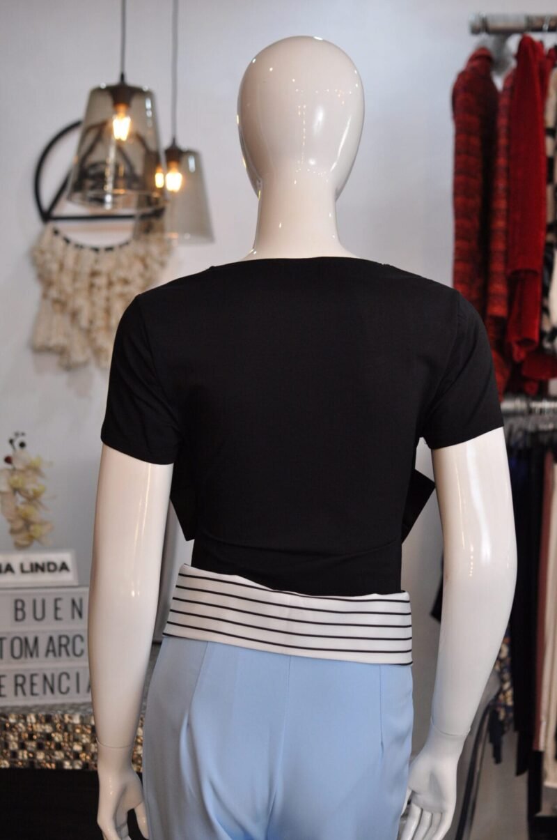 Bodysuit con moño negro - Image 3