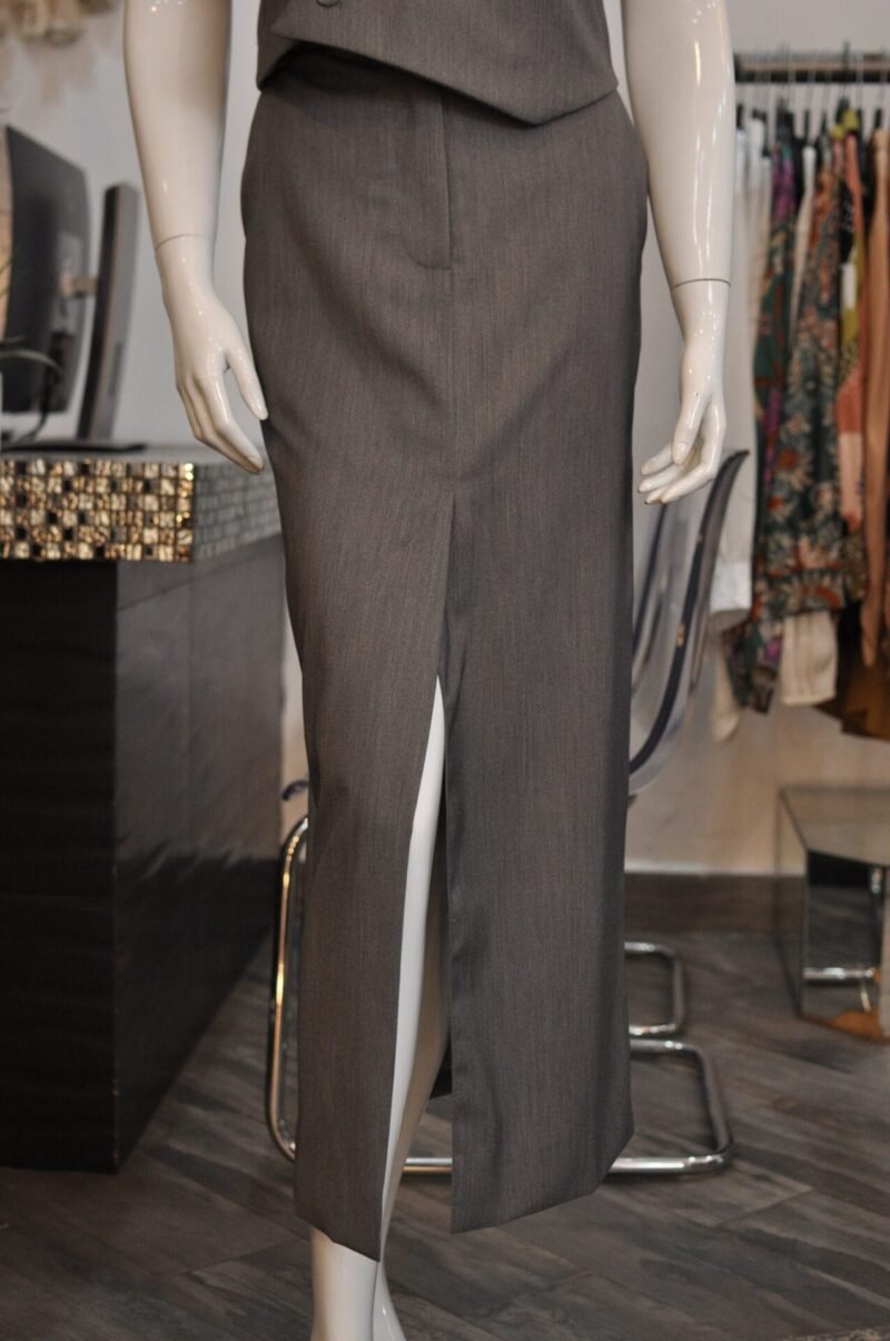 Set falda media pierna gris