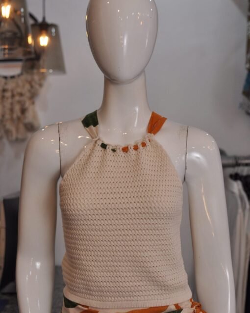 Blusa beige tejida