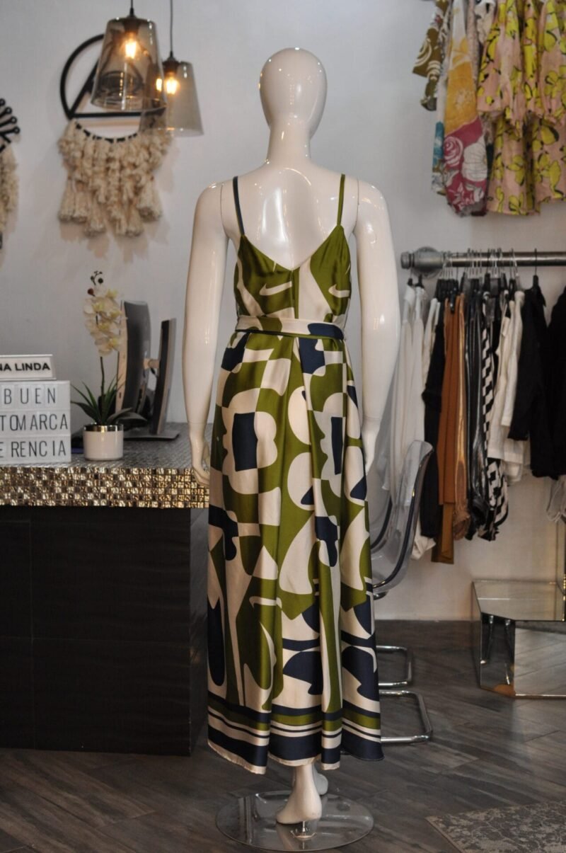 Vestido media pierna con estampado verde azul y beige - Image 4