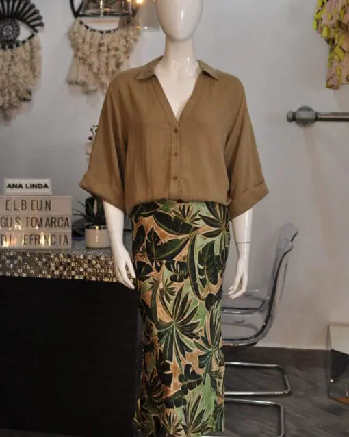Falda midi con estampado de hojas verde