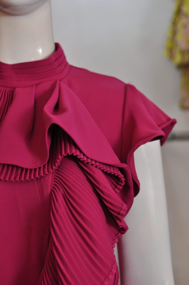 Blusa magenta con detalle - Image 2
