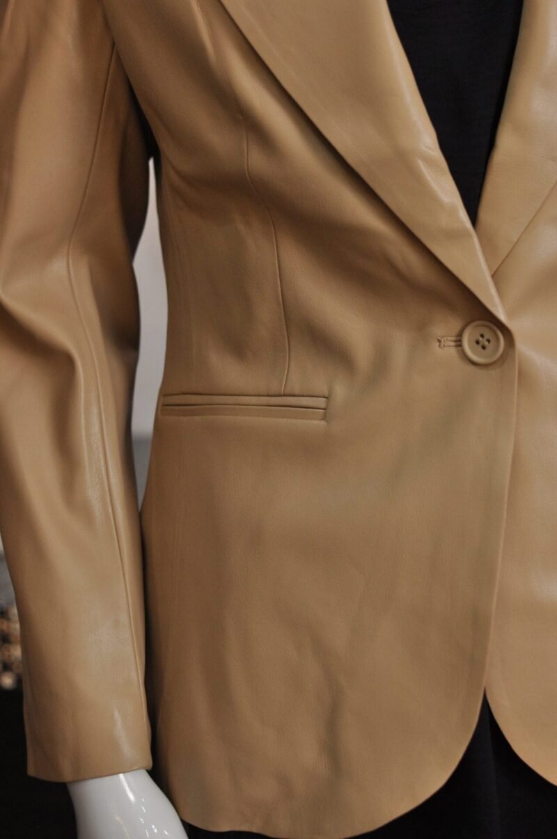 Saco tipo piel beige - Image 2