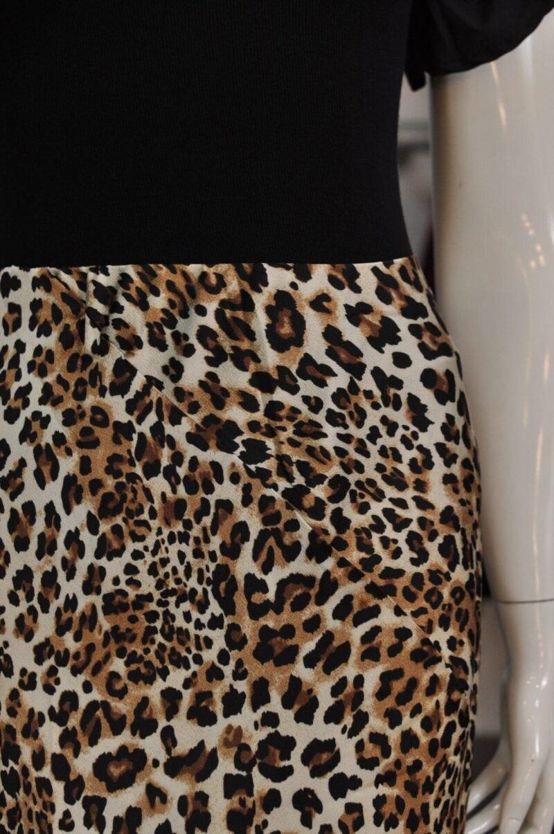 Falda midi animal print - Image 3