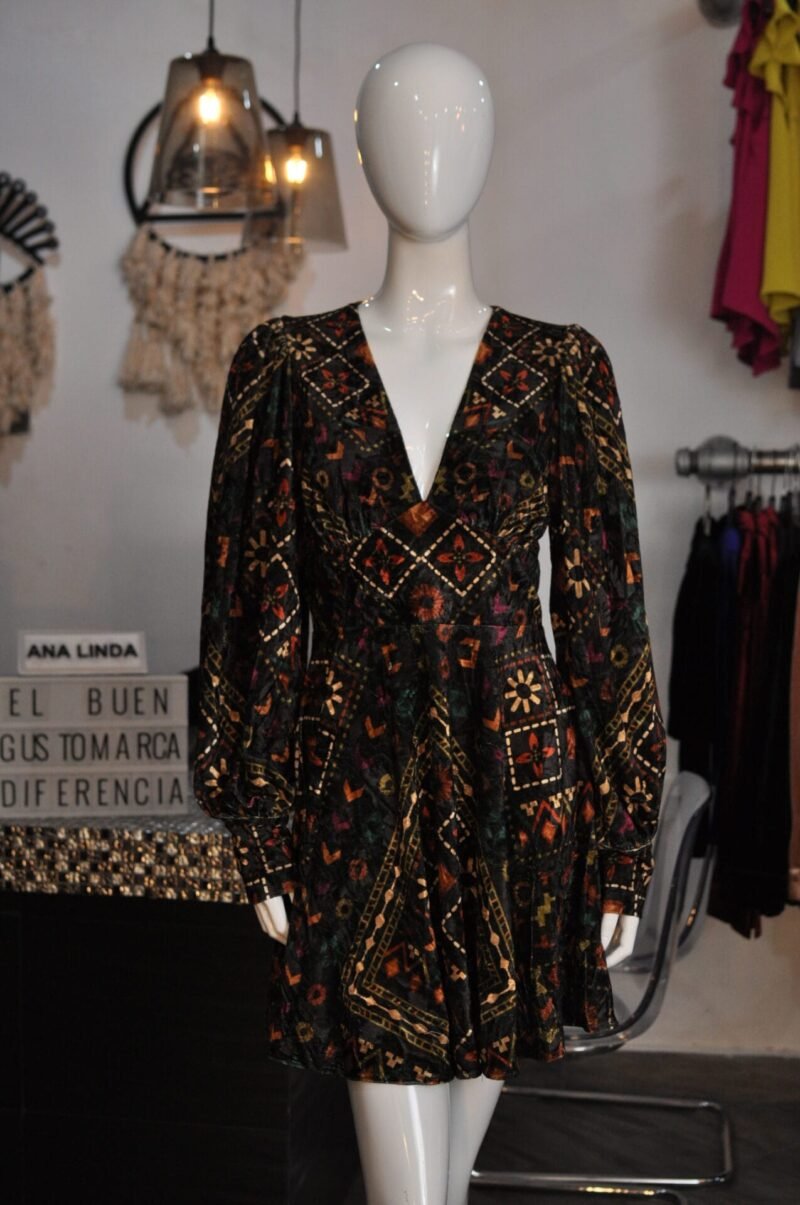 Vestido corto manga larga verde