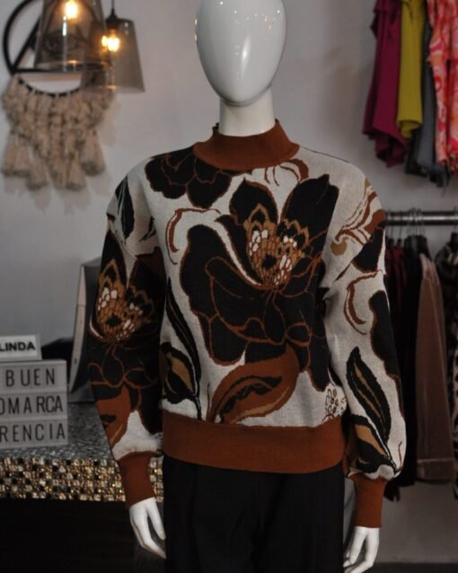 Suéter estampado cafe con negro
