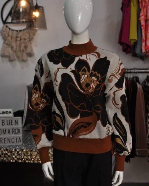 Suéter estampado cafe con negro