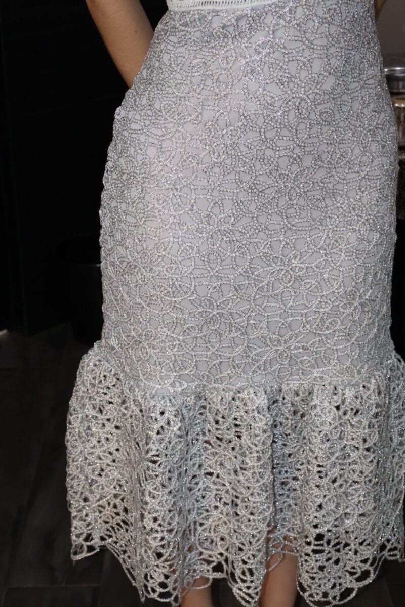 Vestido midi bordado plateado - Image 4