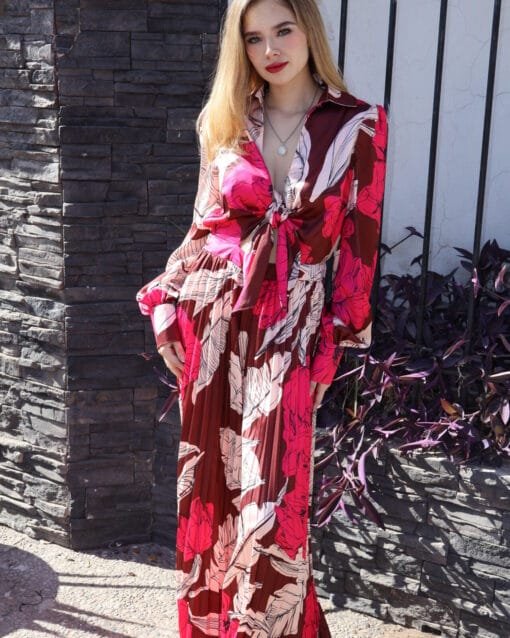 Jumpsuit manga larga plisado cafe con rosa