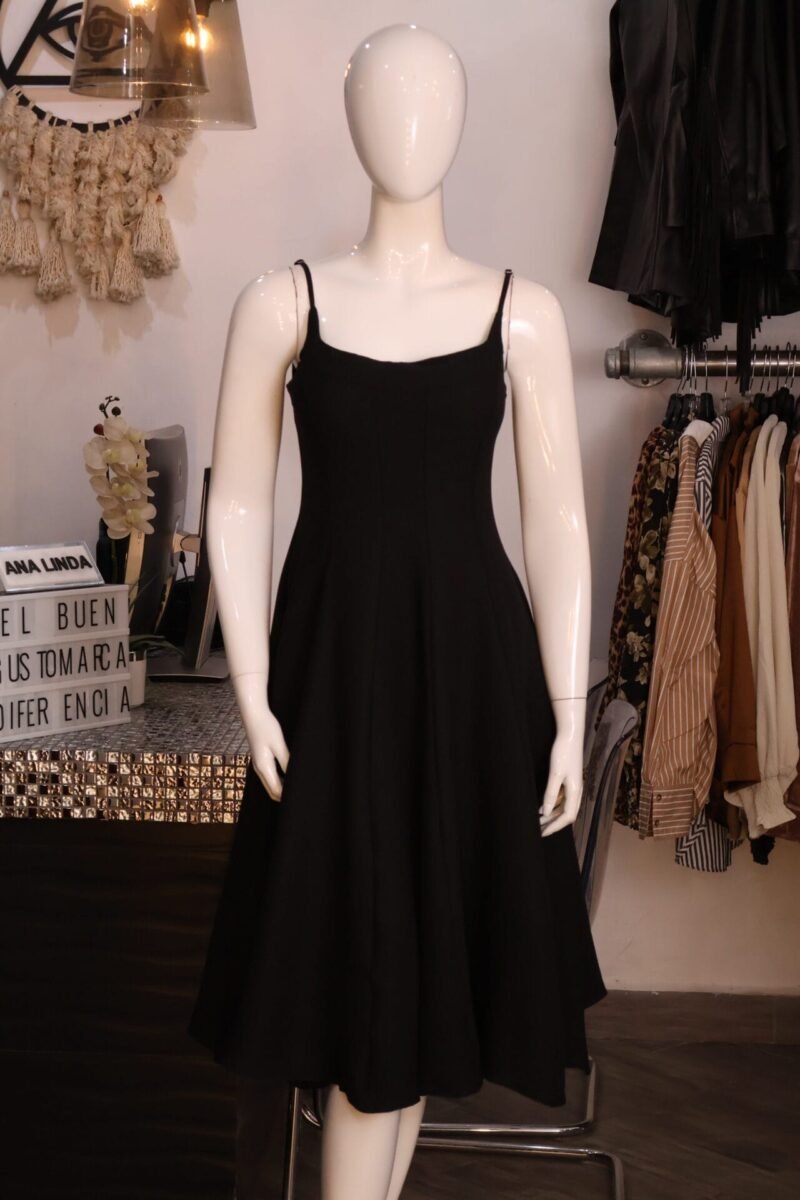 Vestido tirantes liso negro