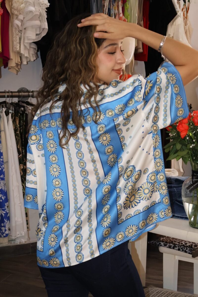 Blusa estampada azul - Image 3