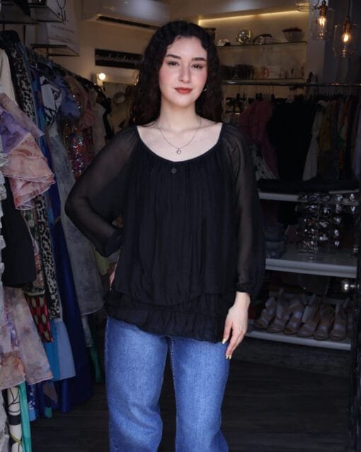 Blusa negra Italiana suelta de seda