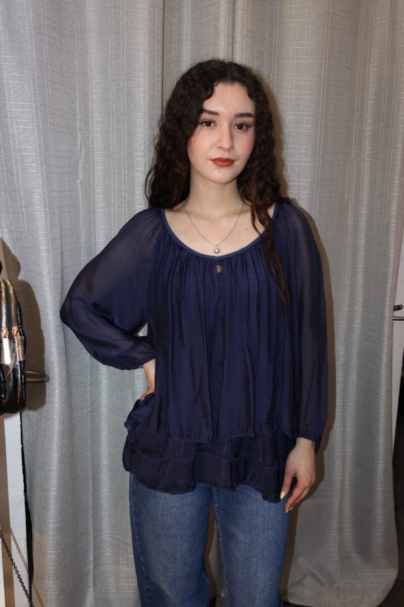Blusa azul marina Italiana suelta de seda