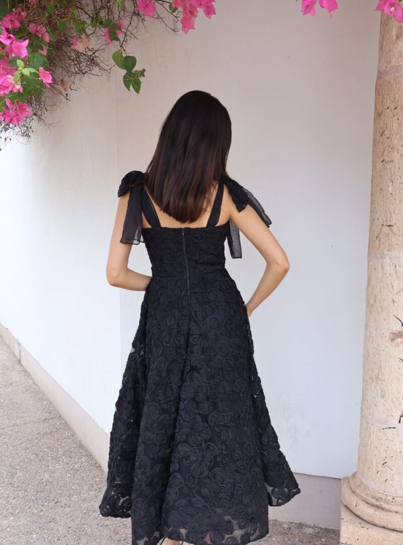 Vestido midi negro con flores - Image 5