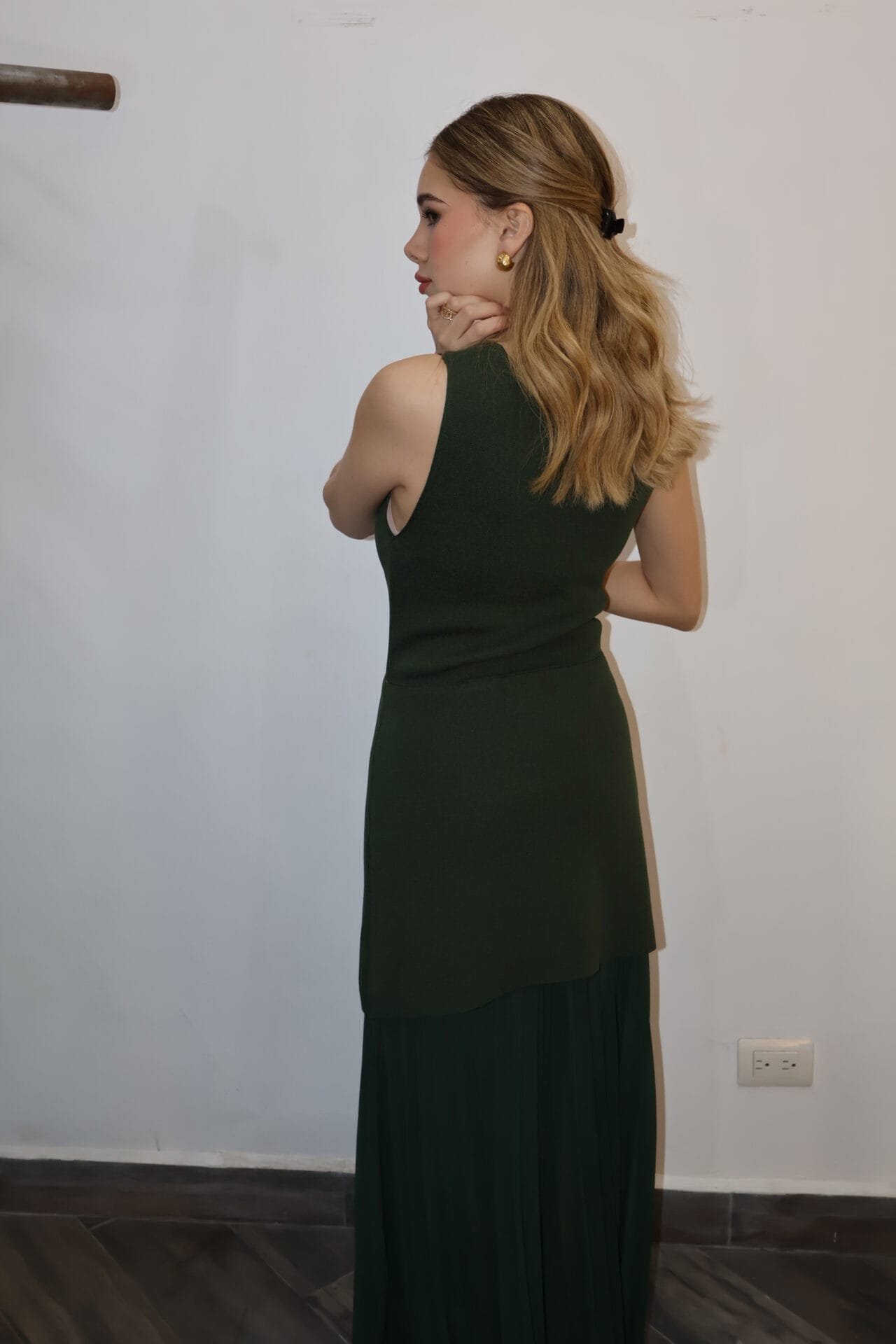 Vestido liso plisado verde - Image 5