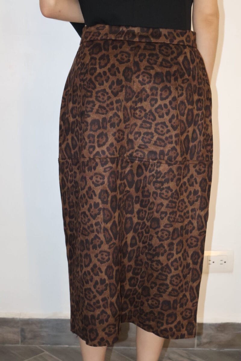 Falda midi animal print - Image 4