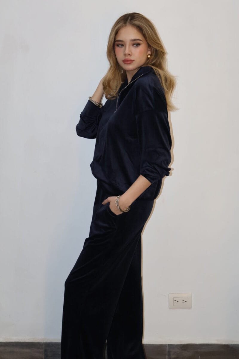 Set de pants azul con zíper - Image 5