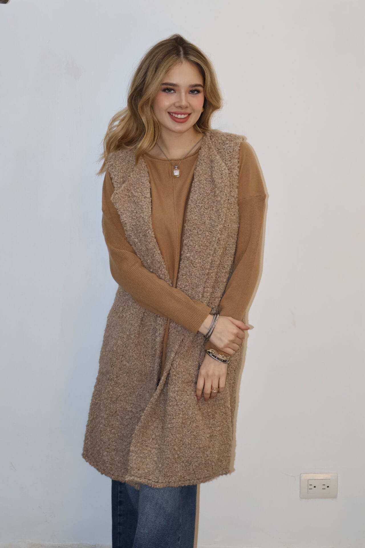 Chaleco afelpado camel