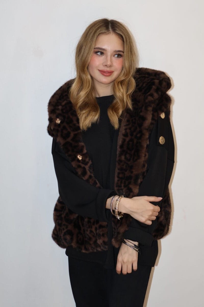Chaleco animal print faux fur con gorro - Image 2