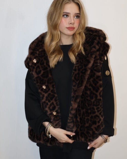 Chaleco animal print faux fur con gorro