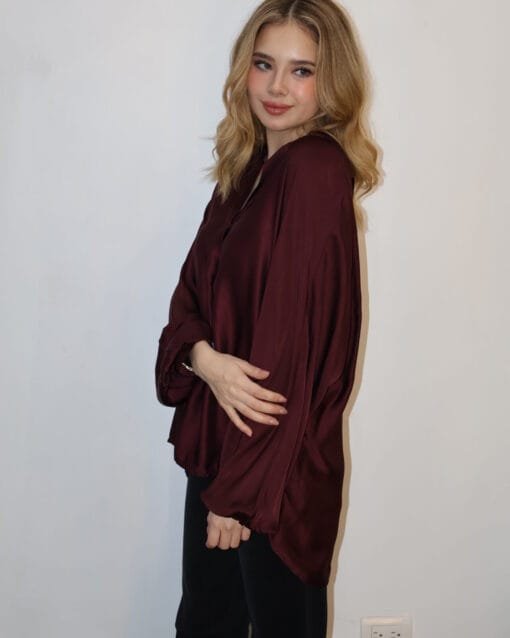 Blusa lisa manga larga guinda