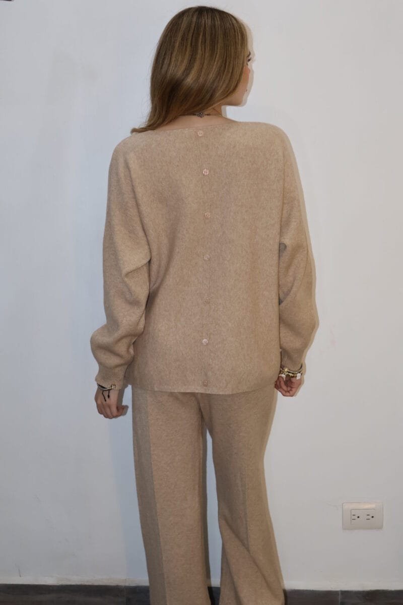 Set de pants liso nude con botones en espalda - Image 3