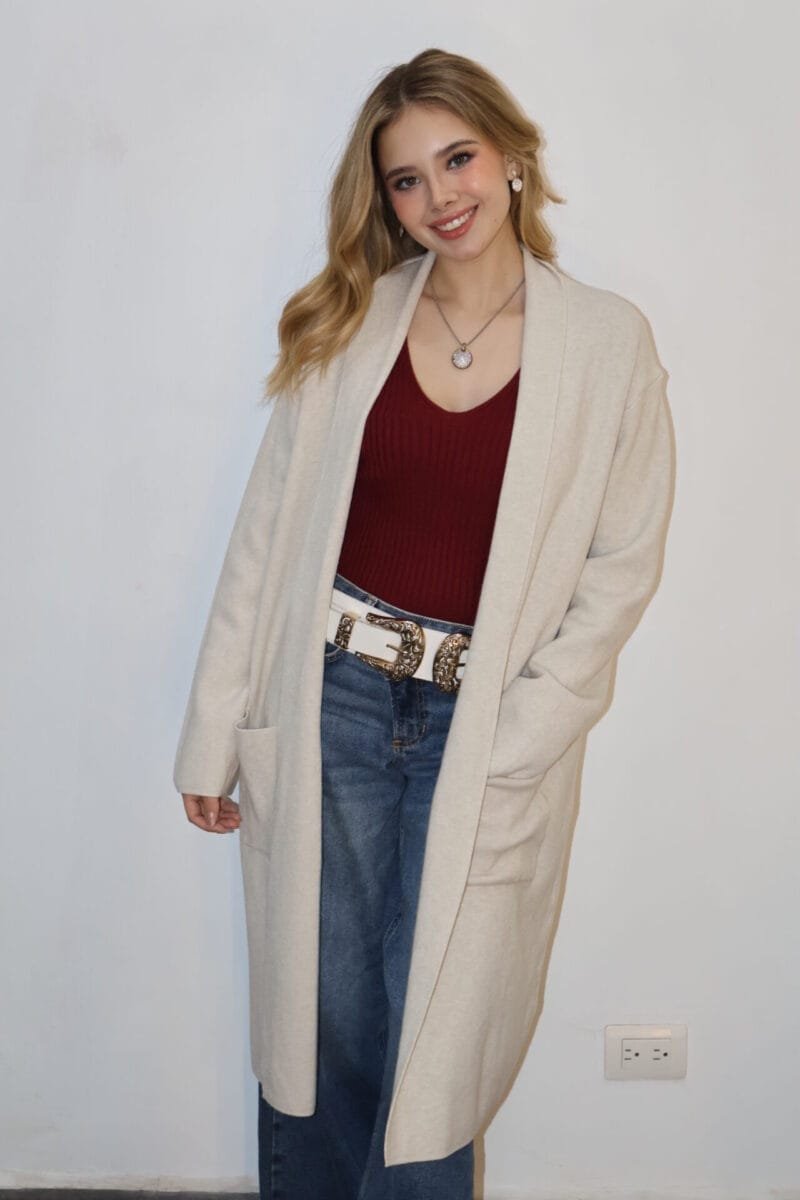 sueter liso largo manga larga beige
