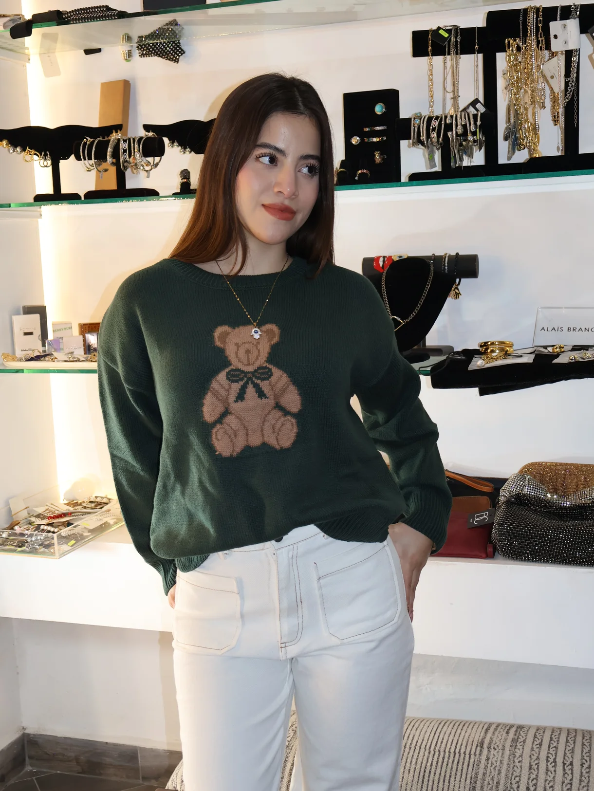 Suéter verde de osito